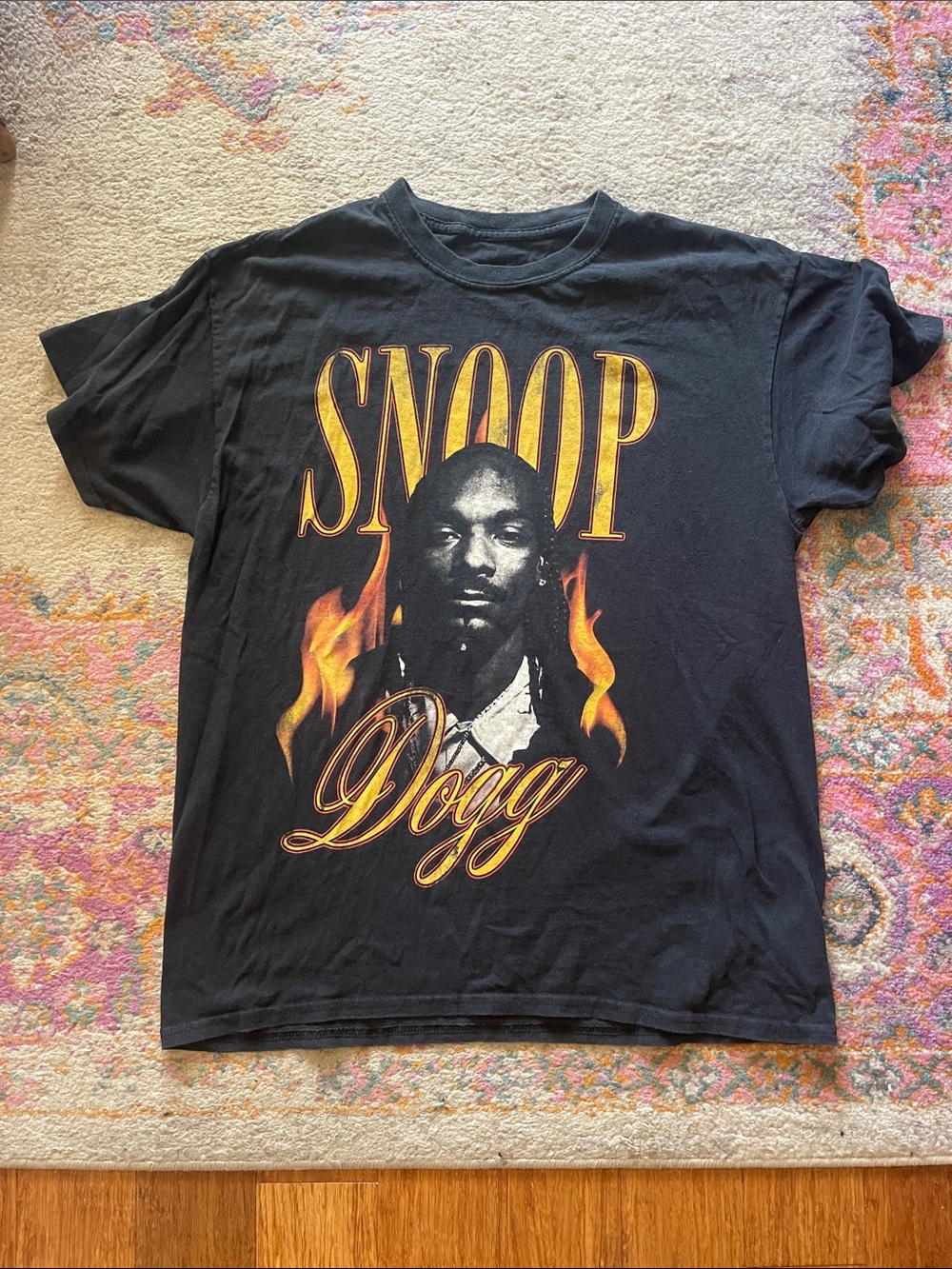 Vintage Snoop Dogg T-shirt no size tag fits like a medium large very soft